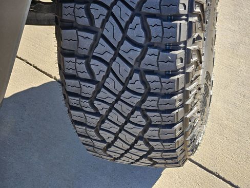 Used 2024 Chevrolet Colorado ZR2 w/ ZR2 Bison Edition image 14