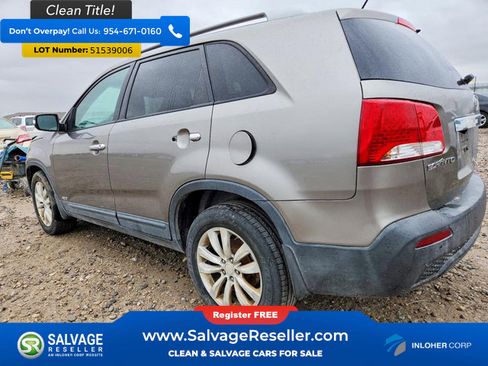 Used 2011 Kia Sorento LX w/ Convenience Pkg AWD/4WD image 3
