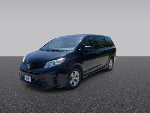 Used 2020 Toyota Sienna L FWD image 5