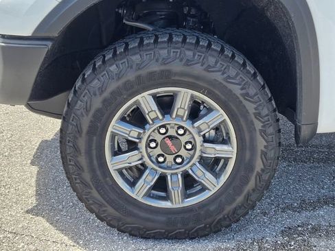 New 2026 GMC Sierra 1500 AT4X AWD/4WD image 11