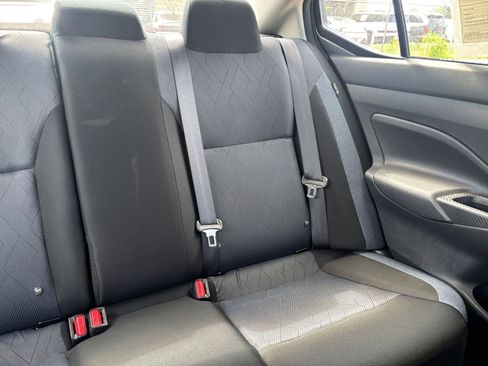 Used 2025 Nissan Versa SV FWD image 35