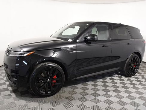 Used 2025 Land Rover Range Rover Sport Dynamic SE image 2