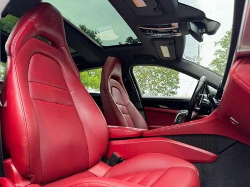 Used 2018 Porsche Panamera 4S AWD/4WD image 25