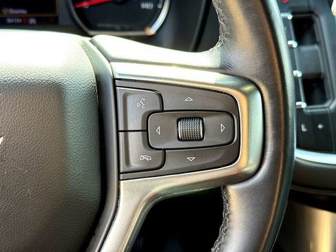 Used 2021 Chevrolet Suburban LT image 12