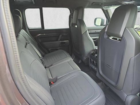 New 2026 Land Rover Defender 110 OCTA image 11