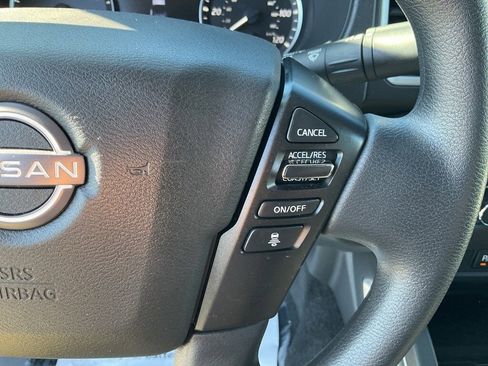 Used 2024 Nissan Frontier SV w/ Technology Package image 8