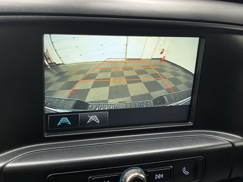 Used 2018 Chevrolet Silverado 1500 Custom w/ Custom Value Package image 5