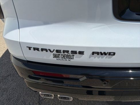 New 2026 Chevrolet Traverse RS AWD/4WD image 19