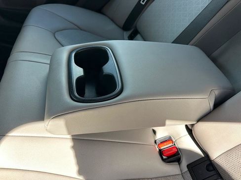 Used 2024 Toyota Camry XSE FWD image 17
