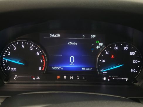 Used 2022 Ford Explorer XLT image 23