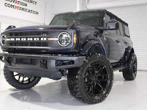 Used 2021 Ford Bronco Black Diamond w/ Sasquatch Package AWD/4WD image 1