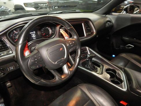 Used 2017 Dodge Challenger SXT Plus image 14