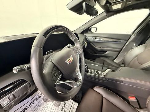Used 2025 Cadillac CT5 V w/ Technology Package RWD image 7