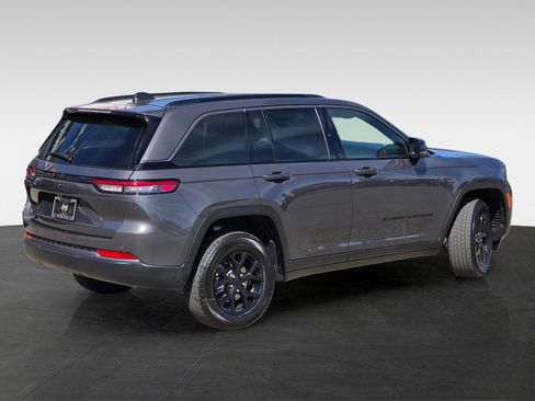 New 2026 Jeep Grand Cherokee Altitude AWD/4WD image 4