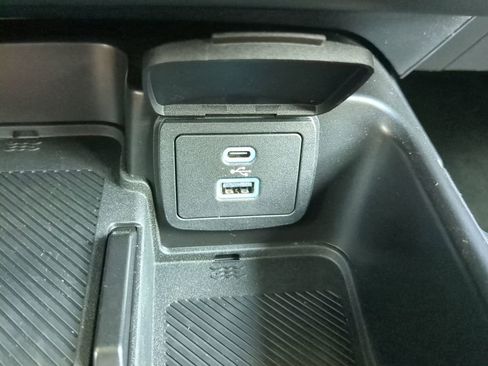 Used 2025 Ford Bronco Outer Banks w/ Matte Film Protection Package image 22