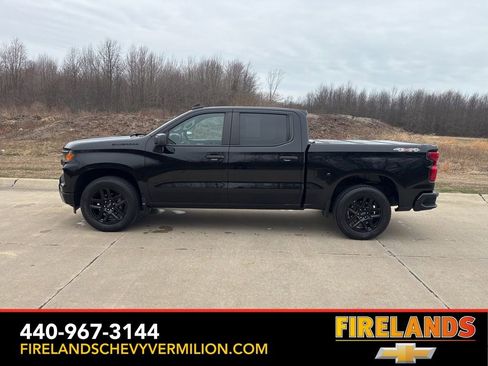 Used 2022 Chevrolet Silverado 1500 Custom w/ LPO, Dark Essentials Package image 6