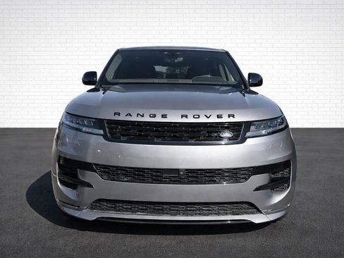Used 2024 Land Rover Range Rover Sport Dynamic SE AWD/4WD image 2