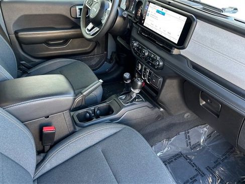 Certified 2024 Jeep Wrangler Sahara image 17