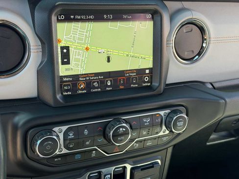 Used 2023 Jeep Wrangler Unlimited Sahara AWD/4WD image 20