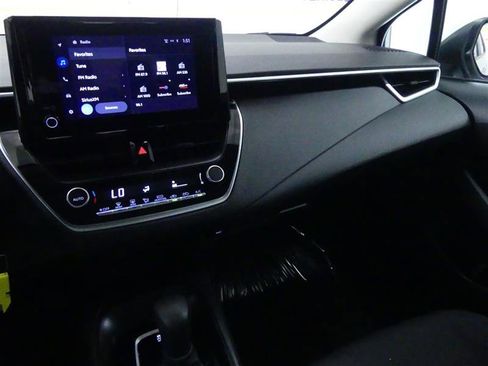 Used 2024 Toyota Corolla LE image 12