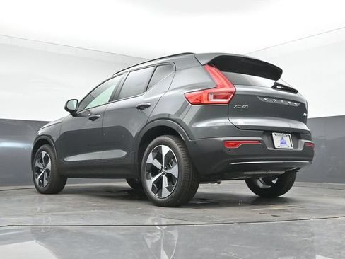 New 2026 Volvo XC40 B5 Plus w/ Climate Package AWD/4WD image 42