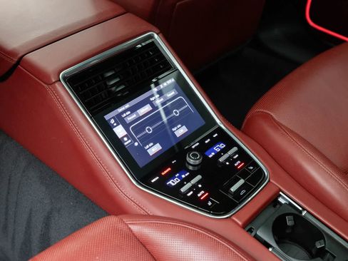 Used 2023 Porsche Panamera 4 Platinum Edition w/ Assistance Package AWD/4WD image 45
