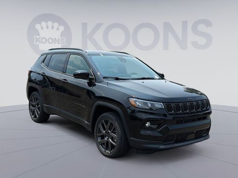 New 2026 Jeep Compass Limited w/ Sun, Sound & Navigation Group AWD/4WD image 10