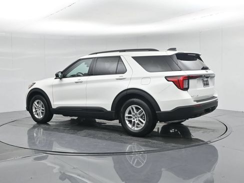 New 2026 Ford Explorer Active RWD image 27