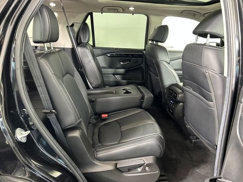 Used 2024 Honda Pilot Touring image 27