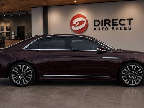 Used 2019 Lincoln Continental Select w/ Continental Climate Package AWD/4WD image 2