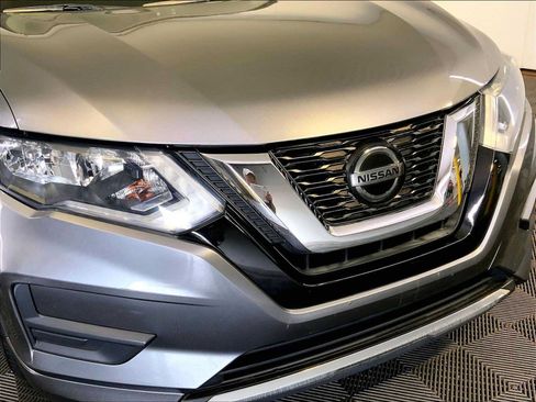 Used 2019 Nissan Rogue SV AWD/4WD image 34