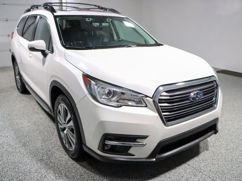 Used 2022 Subaru Ascent Limited w/ Technology Package image 5