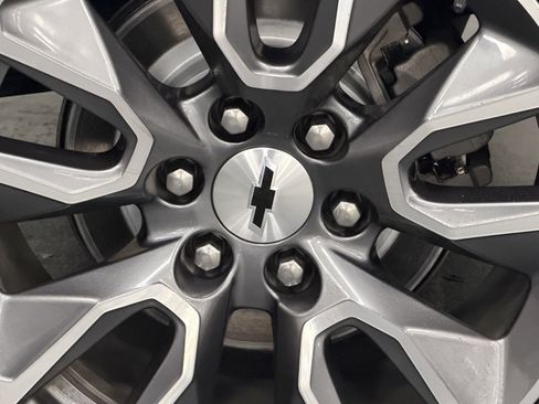 Used 2022 Chevrolet Silverado 1500 RST image 18