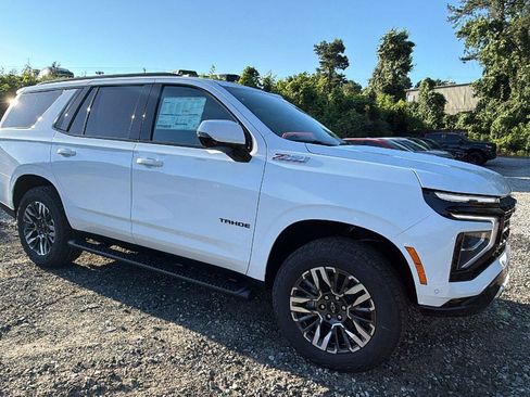 New 2026 Chevrolet Tahoe Z71 w/ Comfort Package AWD/4WD image 7