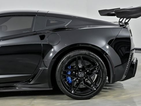 Used 2019 Chevrolet Corvette ZR1 image 9
