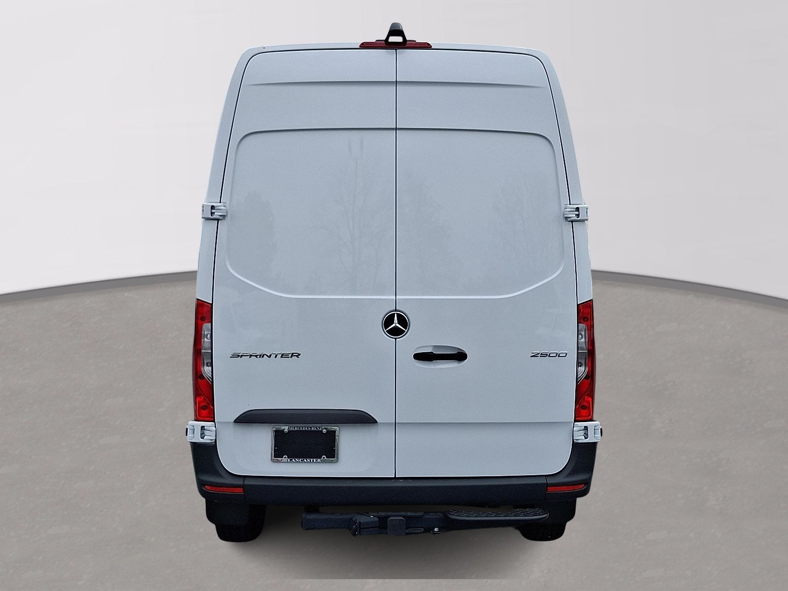 Used 2025 Mercedes-Benz Sprinter 2500 image 5