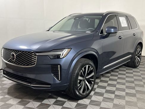 Certified 2025 Volvo XC90 B6 Core w/ Climate Package image 6