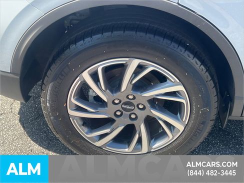Used 2025 Lincoln Corsair AWD w/ Equipment Group 101A image 20