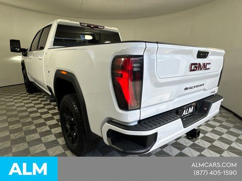 Used 2025 GMC Sierra 2500 AT4 w/ AT4 Premium Plus Package AWD/4WD image 10
