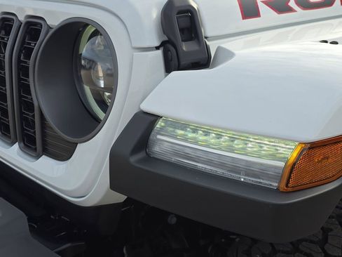 New 2026 Jeep Wrangler Unlimited Rubicon w/ Safety Group image 11