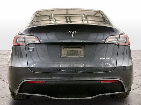 Used 2022 Tesla Model Y Long Range AWD/4WD image 4
