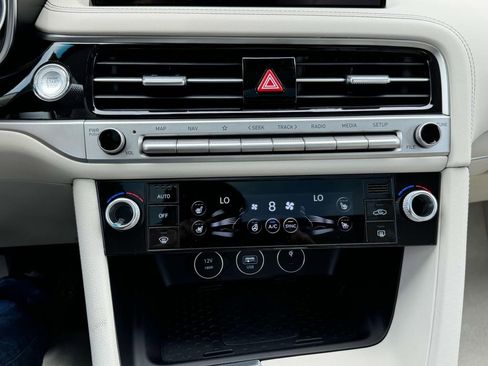 New 2026 Genesis G70 2.5T Prestige image 27