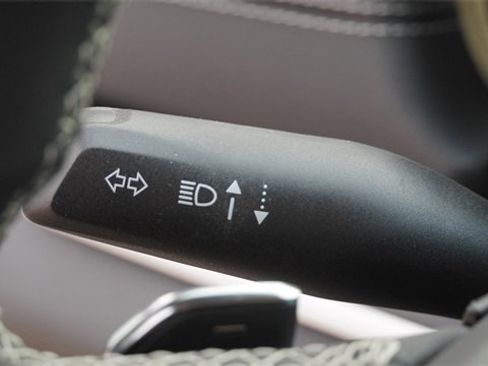 New 2025 Jeep Grand Cherokee Laredo image 30