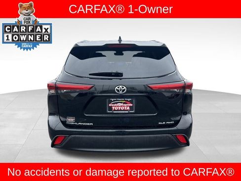 Certified 2023 Toyota Highlander XLE image 4