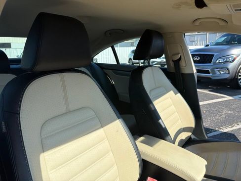 Used 2012 Volkswagen CC Sport FWD image 31
