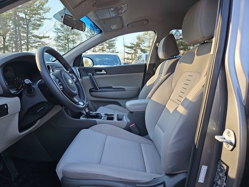 Used 2018 Kia Sportage LX image 14