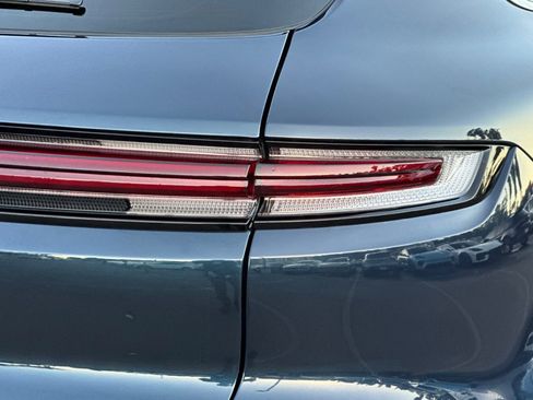 Certified 2024 Porsche Cayenne image 28