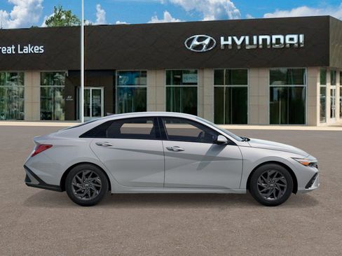 New 2026 Hyundai Elantra Blue image 7
