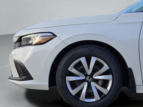 Used 2023 Honda Civic LX image 29