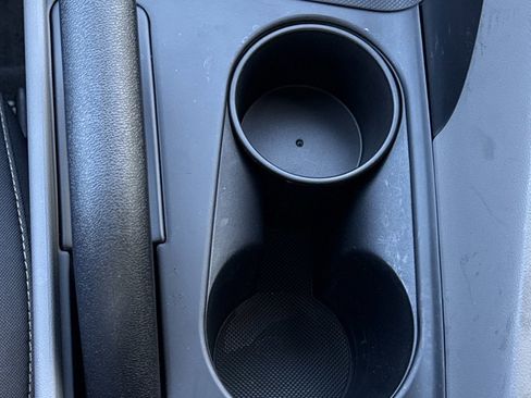 Certified 2025 Hyundai Elantra Sport image 27